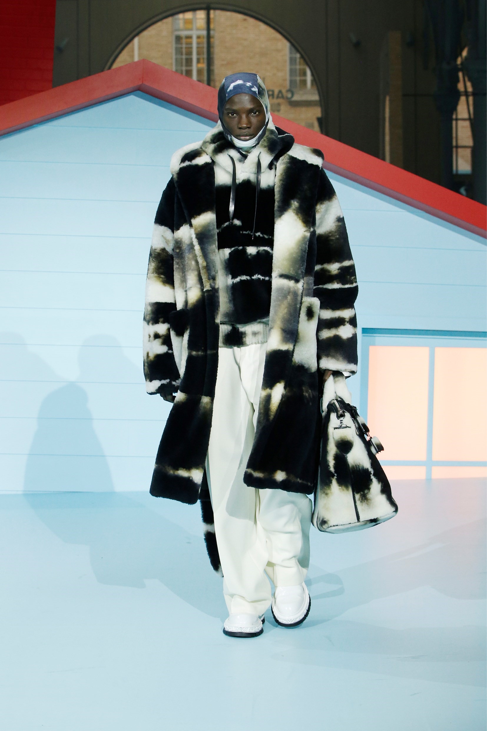 , Louis Vuitton Pays Tribute To Virgil Abloh For FW22&#8242;, Liminul Magazine