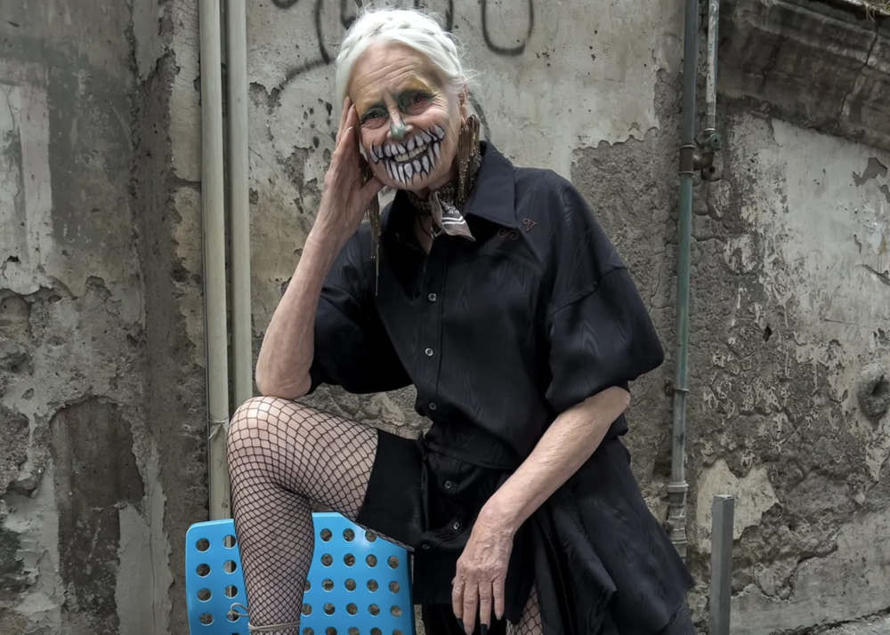 , Vivienne Westwood and Juergen Teller In Naples for SS22&#8242;, Liminul Magazine