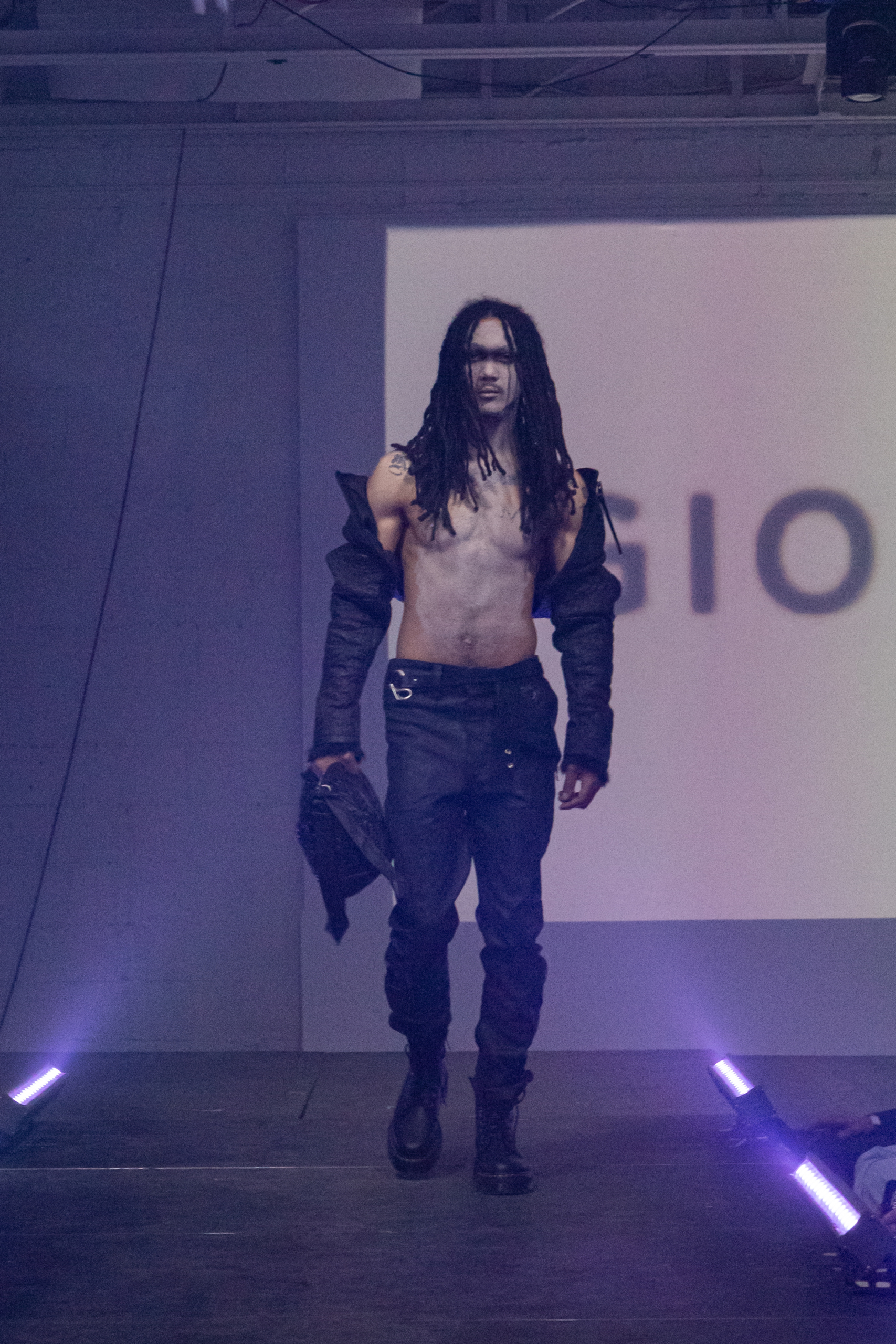 ONSHOW, Lignes De Fuite Presents: ONSHOW SS25, Liminul Magazine